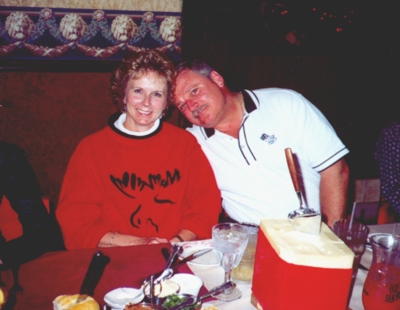 Hildebrand Christmas ScreenSaver/800x600_2000-12-10-Jim-Janeen.jpg